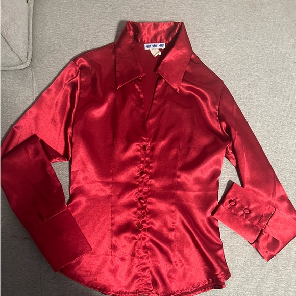 Red long sleeve blouse - Picture 1 of 2